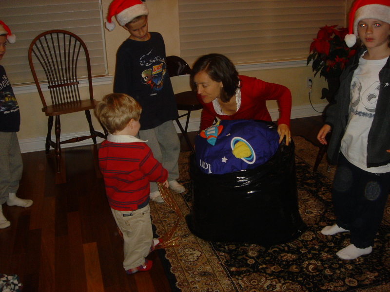 2006-12-24-12-ChristmasEve.JPG